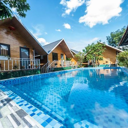 Pomelo Homestay Фонг Нха Екстериор снимка