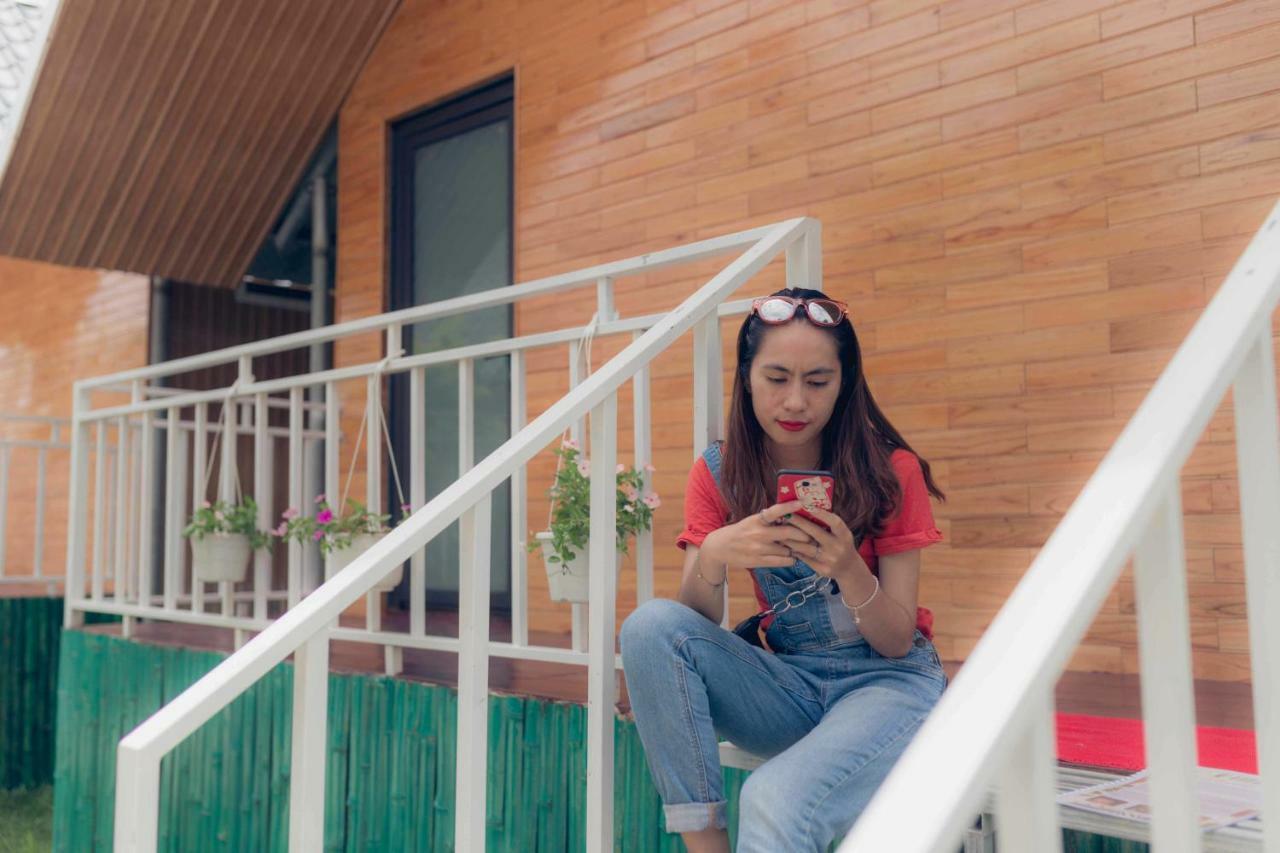 Pomelo Homestay Фонг Нха Екстериор снимка